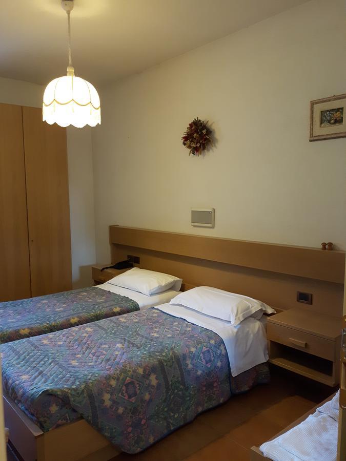 Hotel Pizzo Degli Uccelli Castello Tesino Exterior foto